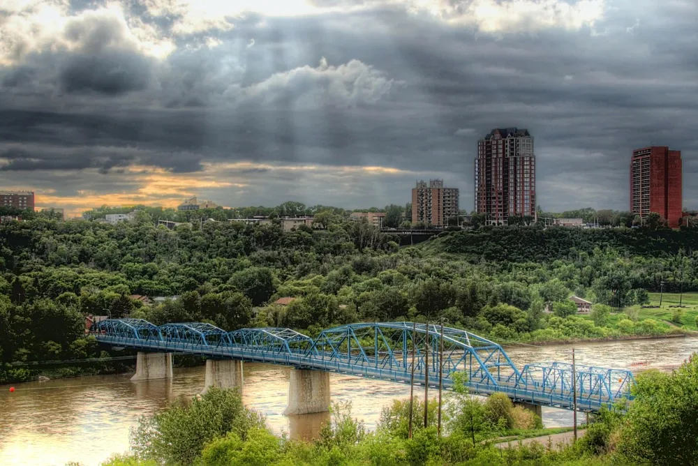 Top 6 Water Activities In Edmonton For A Refreshing Urban Escape