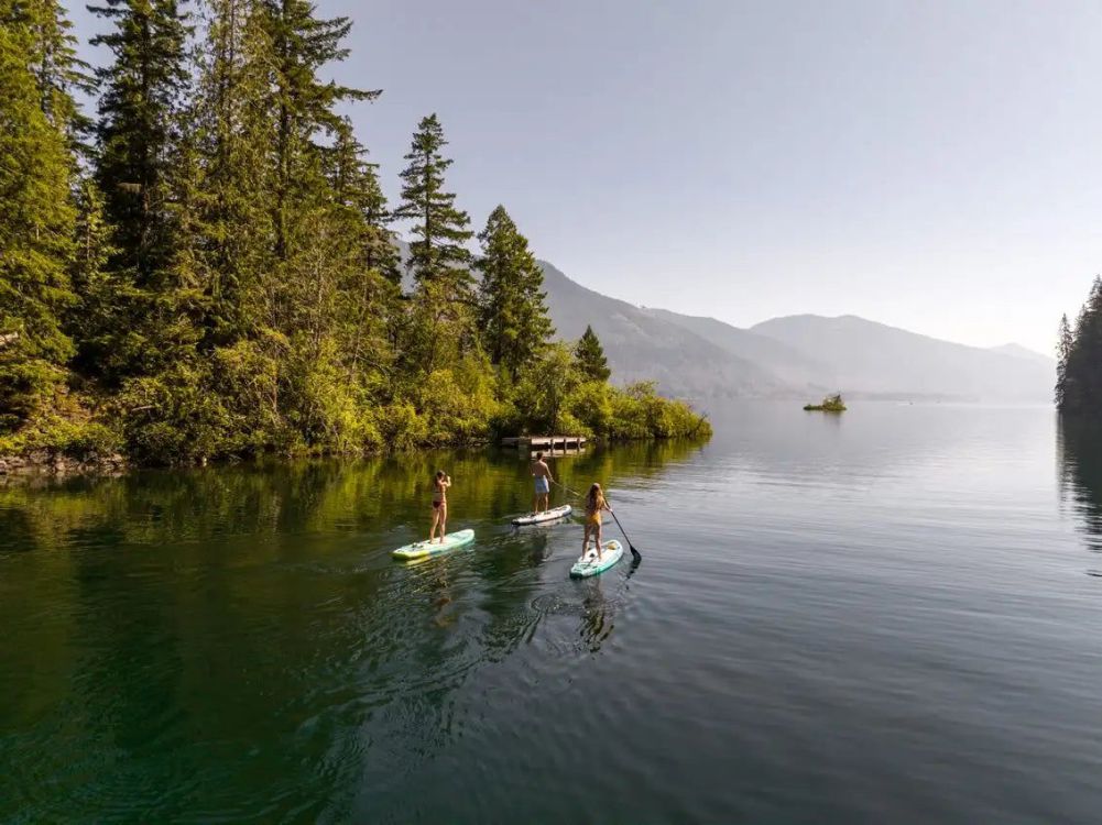 Paddle Board Calgary: Best 10 Spots [Beginners to Pros]