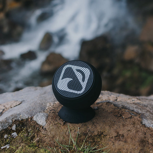 vibe waterproof speaker from the front with Blackfin logo  Black